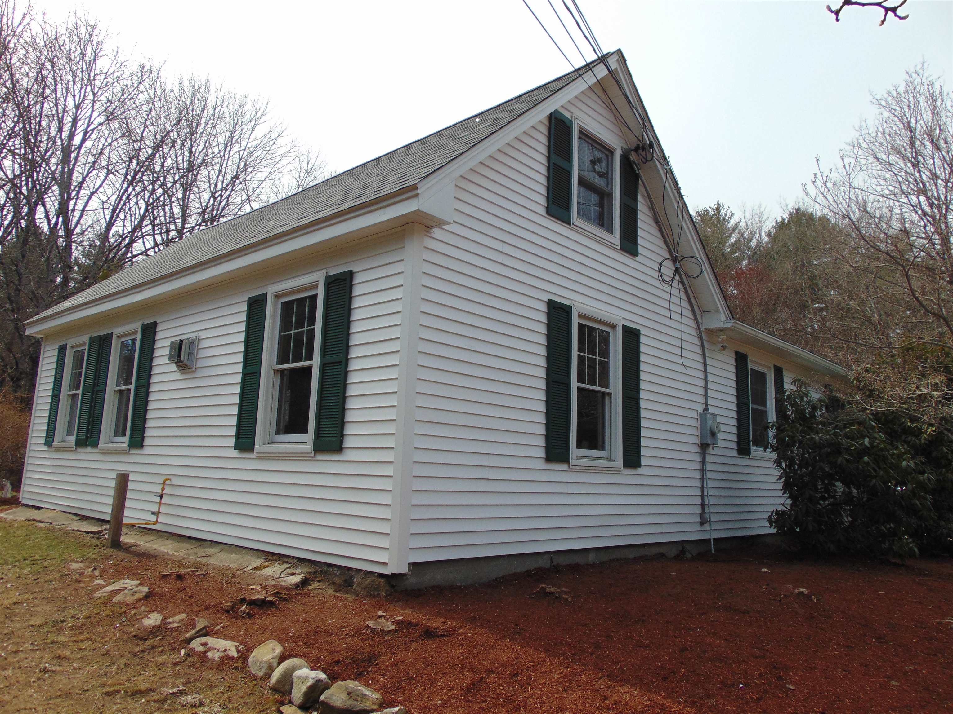 51 Kendall Pond Road Windham, NH 03087 - Photo 5 of 36