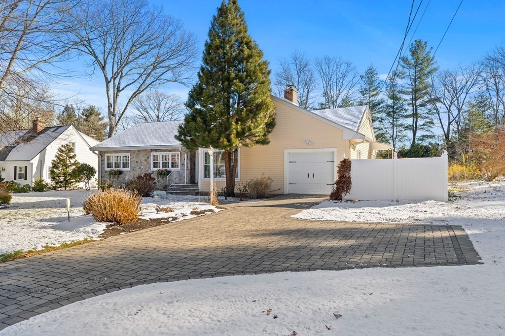 60 Old Post Road East Walpole, MA 02032 - Photo 3 of 41 Gallery Image 3