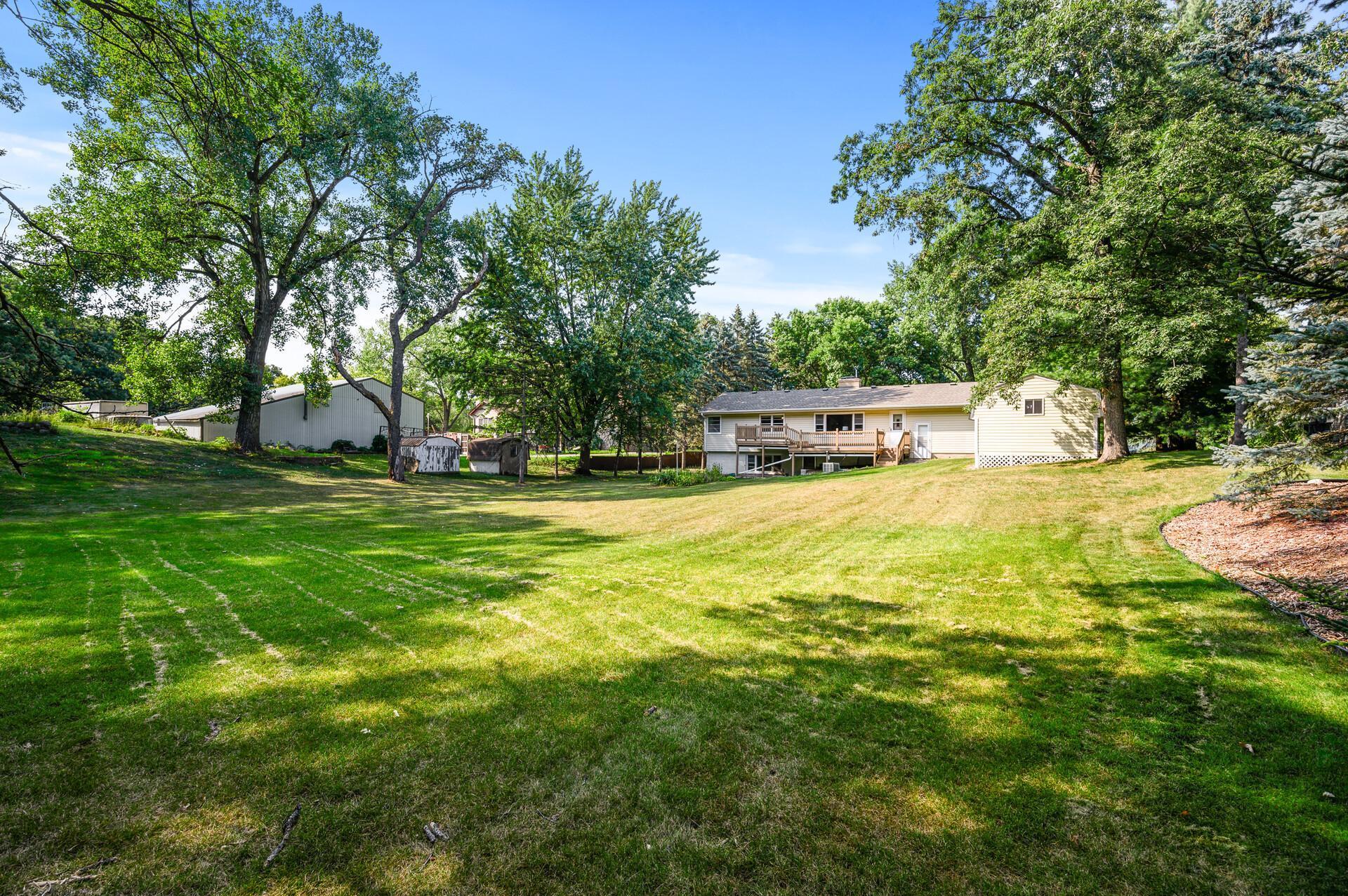 14535 Spring Lake Road Minnetonka, MN 55345 - Photo 37 of 54