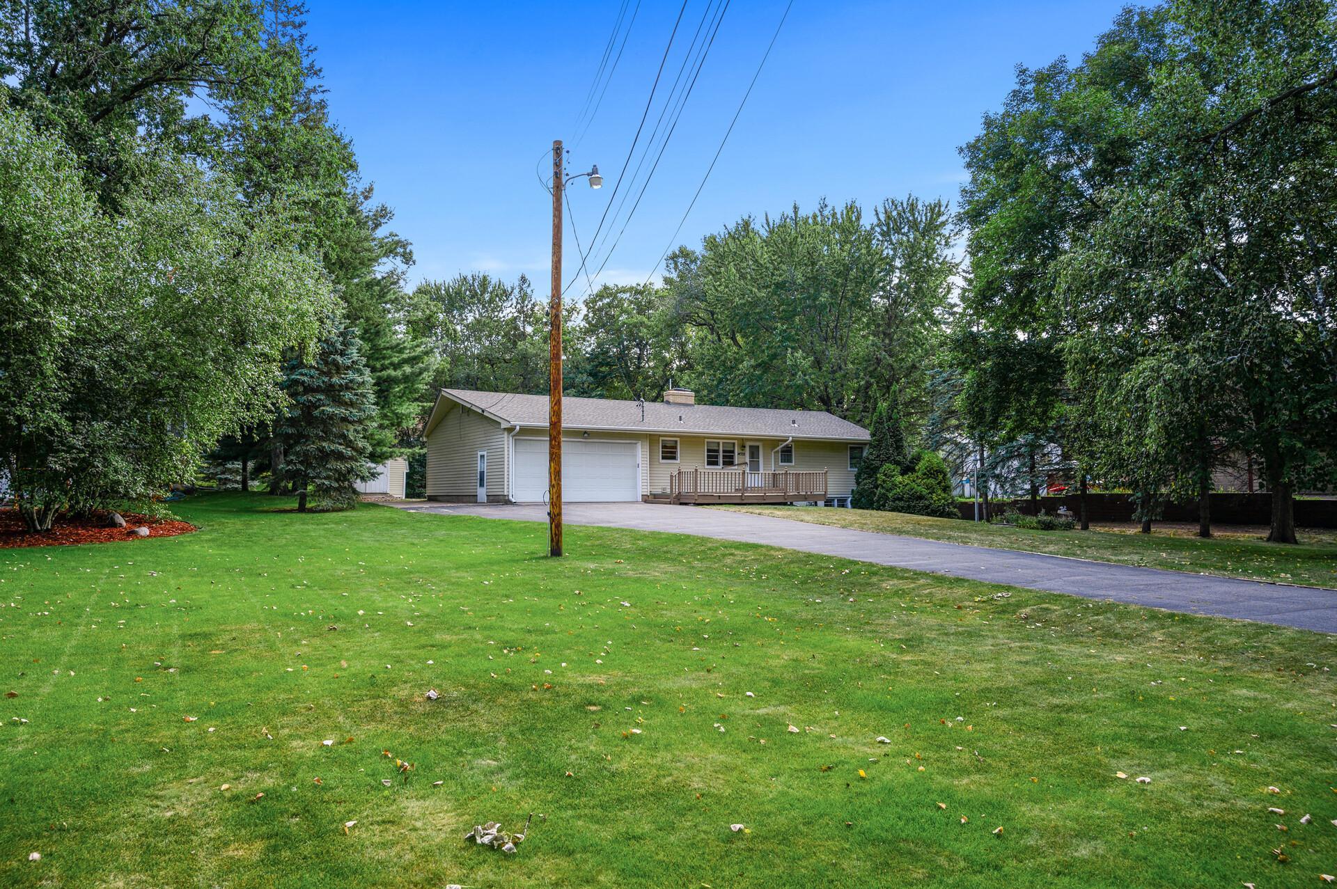 14535 Spring Lake Road Minnetonka, MN 55345 - Photo 5 of 54