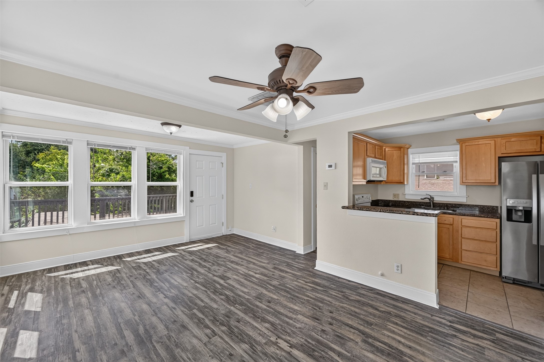 210 West 13th Street, Unit A Houston, TX 77008 - Photo 12 of 37 Gallery Image 12