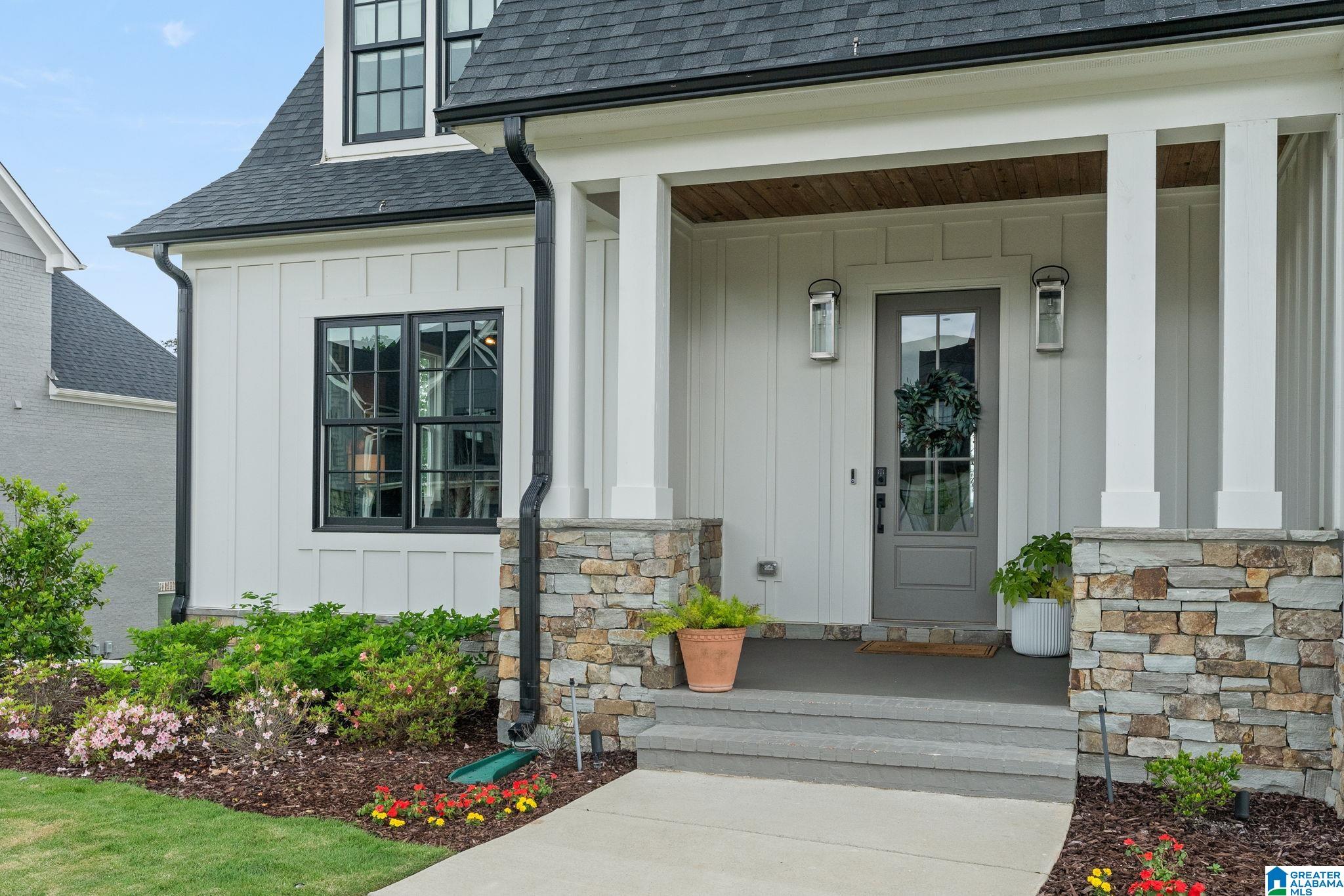 1911 Blackridge Road Birmingham, AL 35244 - Photo 4 of 77