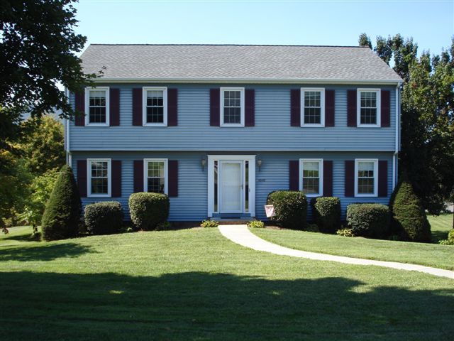 4648 Rte 1094 Roanoke, VA 24012 - Photo 1 of 40 front