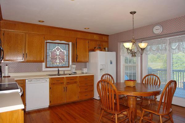 4648 Rte 1094 Roanoke, VA 24012 - Photo 9 of 40 kitchen