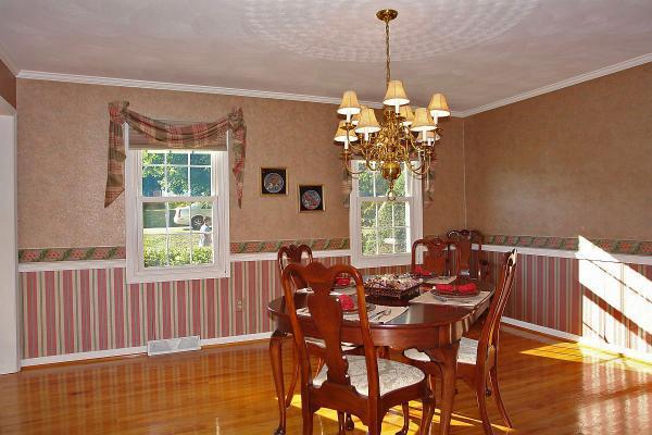 4648 Rte 1094 Roanoke, VA 24012 - Photo 12 of 40 Dining Room
