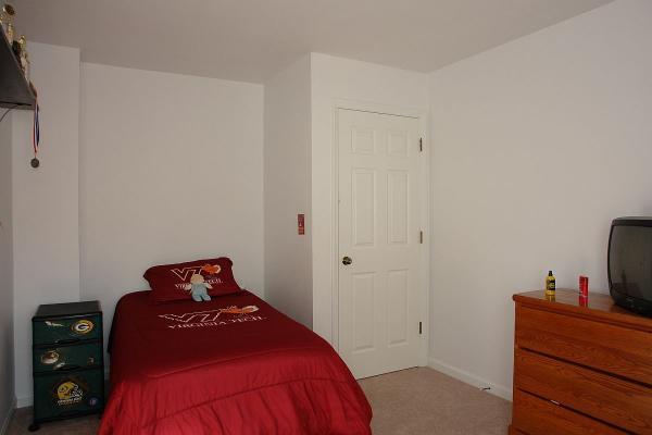 4648 Rte 1094 Roanoke, VA 24012 - Photo 25 of 40 Bedroom3b