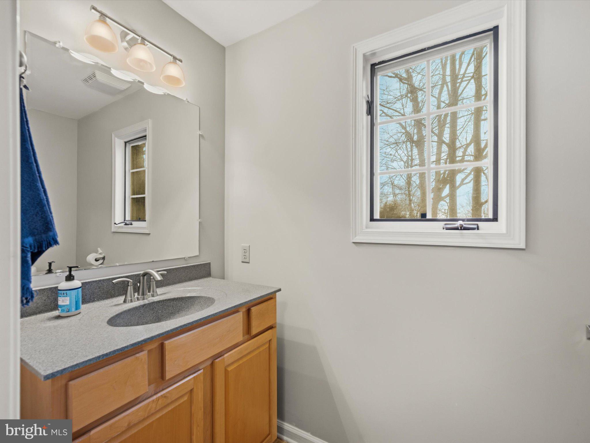 63 Hackberry Circle Shepherdstown, WV 25443 - Photo 23 of 55 Half bath -first floor.