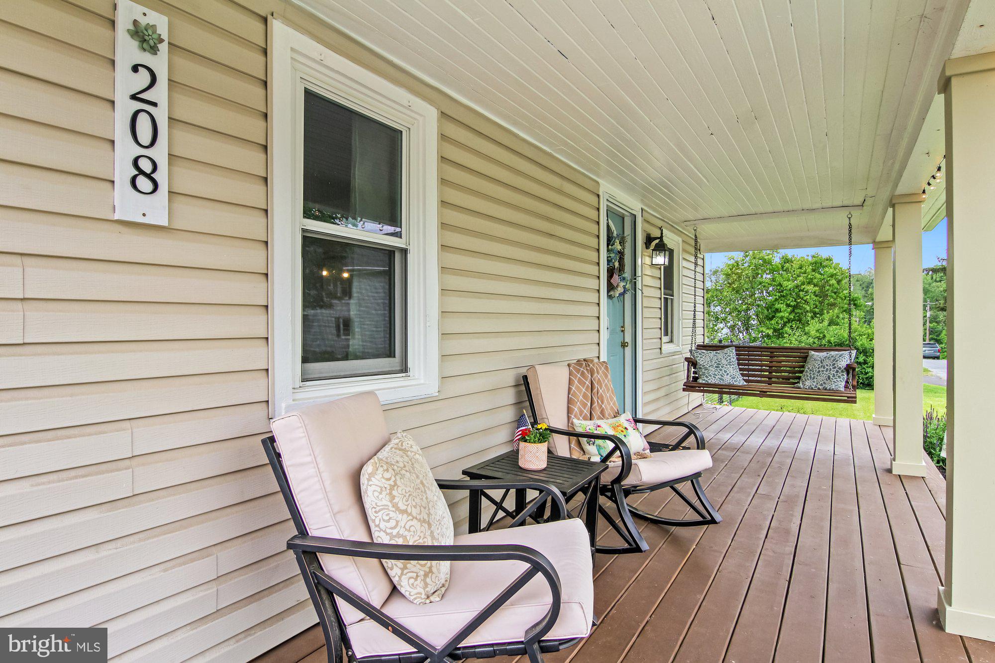 208 Pleasant View Road Hummelstown, PA 17036 - Photo 7 of 28 Gallery Image 7