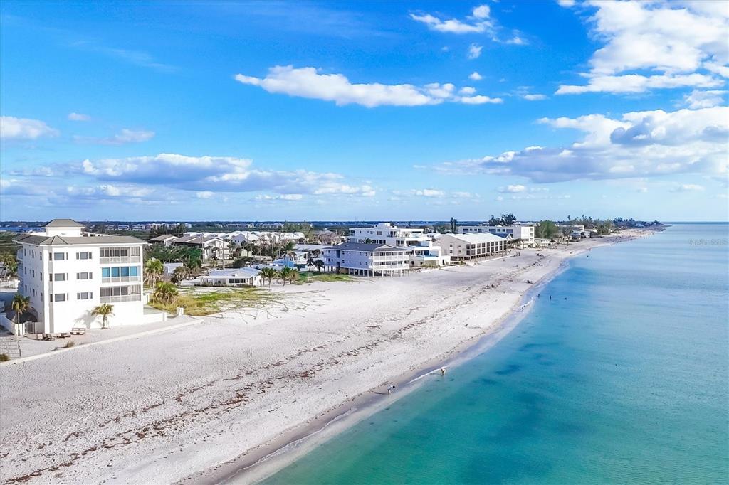 2770 North Beach Road, Unit 303 Englewood, FL 34223 - Photo 45 of 47 a view of a basket ball ground