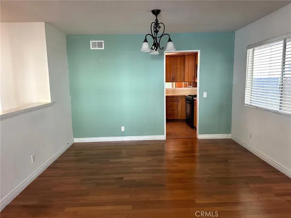 $5,000 | 3033 Amigos Drive, Burbank, CA 91504