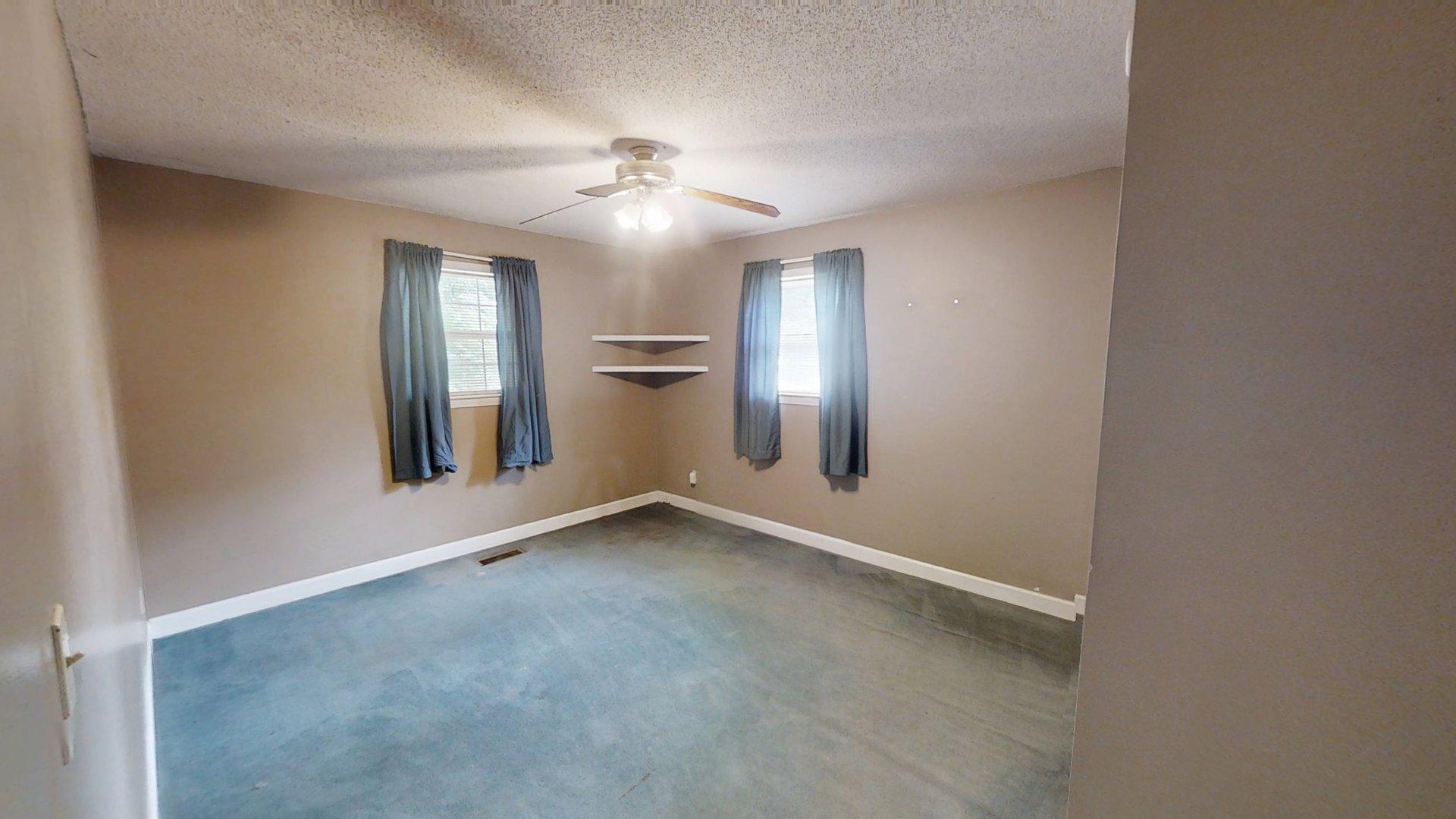 403 Inman Street Ringgold, GA 30736 - Photo 8 of 13 403-Inman-Street-Ringgold-GA-06272026_07