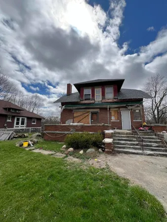 $62,000 | 619 West Michigan Avenue, Battle Creek, MI 49037