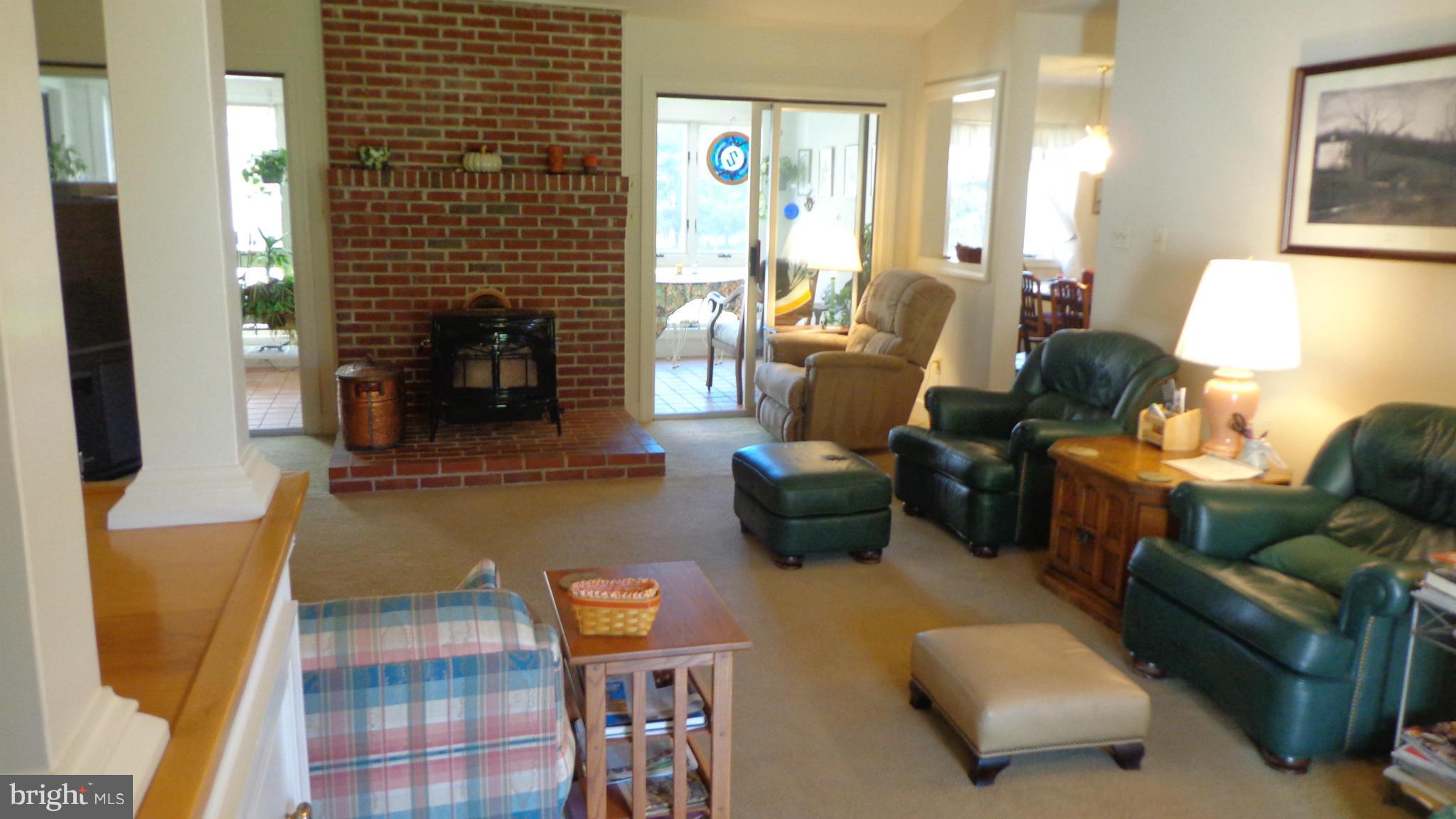 21209 Cedar Grove Road Culpeper, VA 22701 - Photo 2 of 25 Living Room