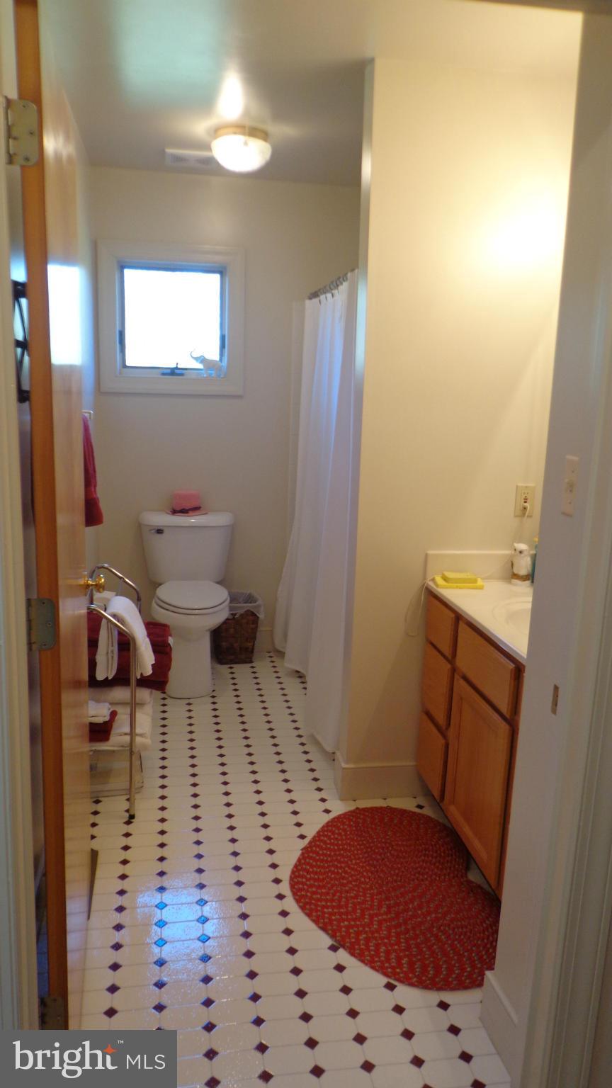 21209 Cedar Grove Road Culpeper, VA 22701 - Photo 13 of 25 Bath