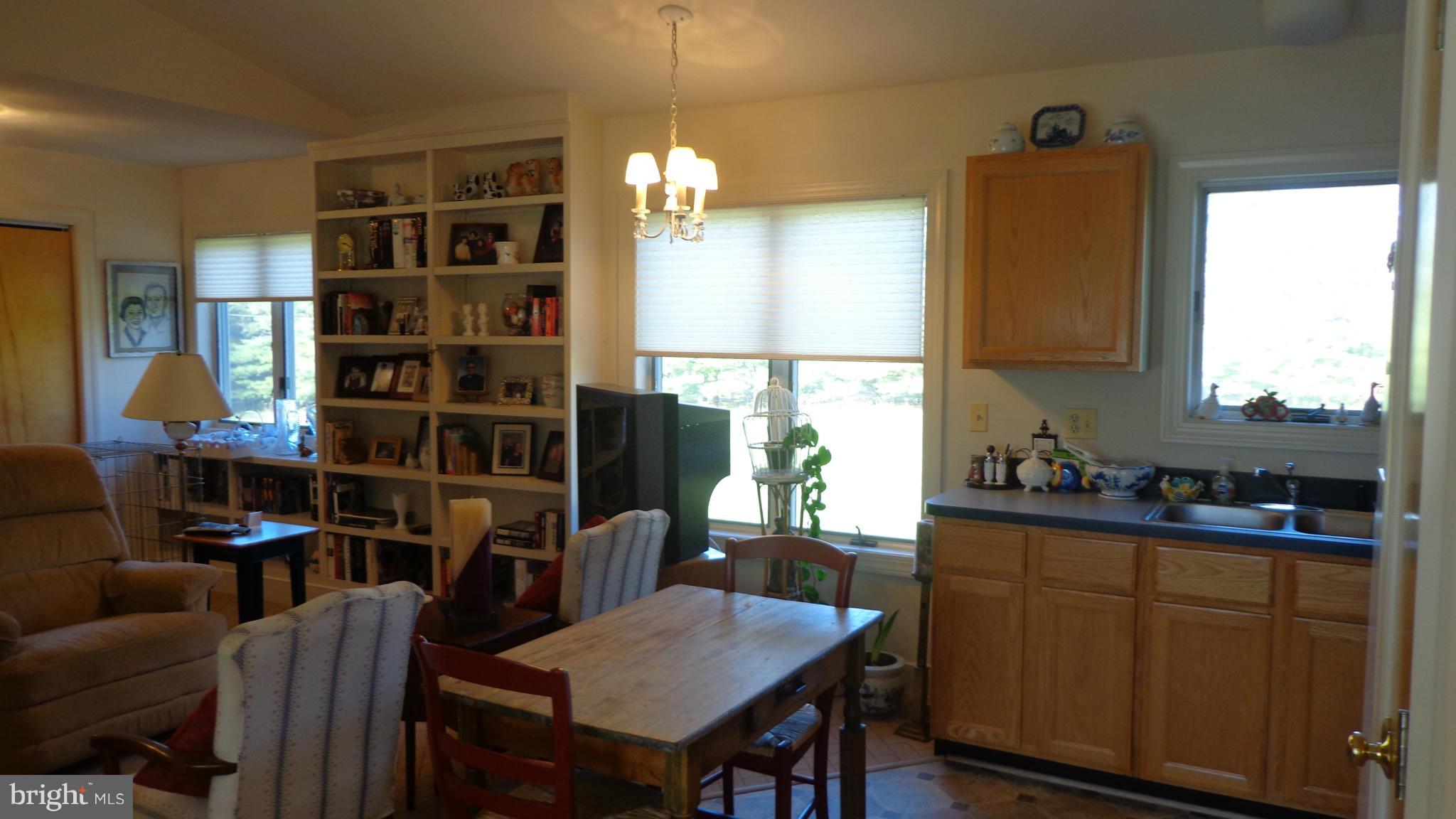 21209 Cedar Grove Road Culpeper, VA 22701 - Photo 17 of 25 Interior (General)