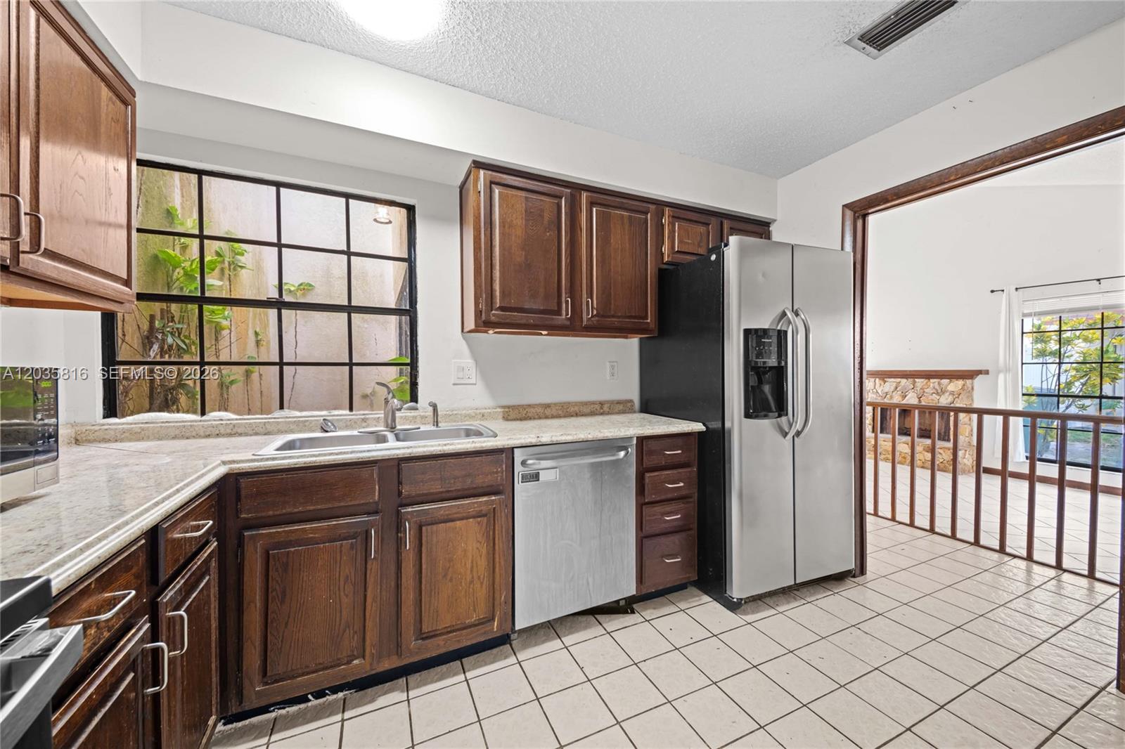 443 Northeast 38th Street Boca Raton, FL 33431 - Photo 13 of 38