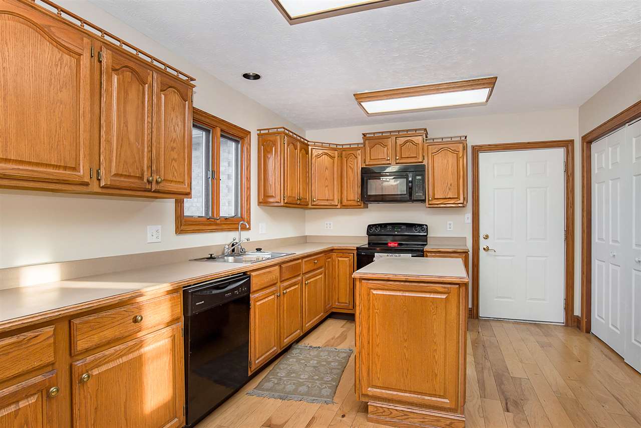 1798 Raccoon Way Pendleton, IN 46064 - Photo 11 of 31
