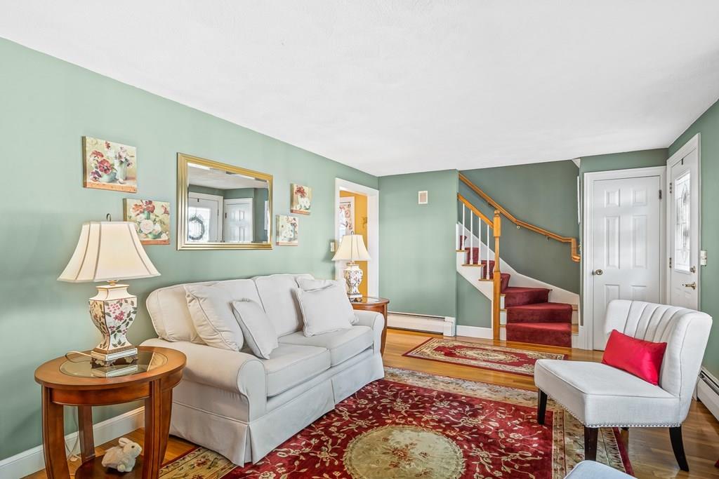 20 Parkview Road Reading, MA 01867 - Photo 4 of 41 Gallery Image 4