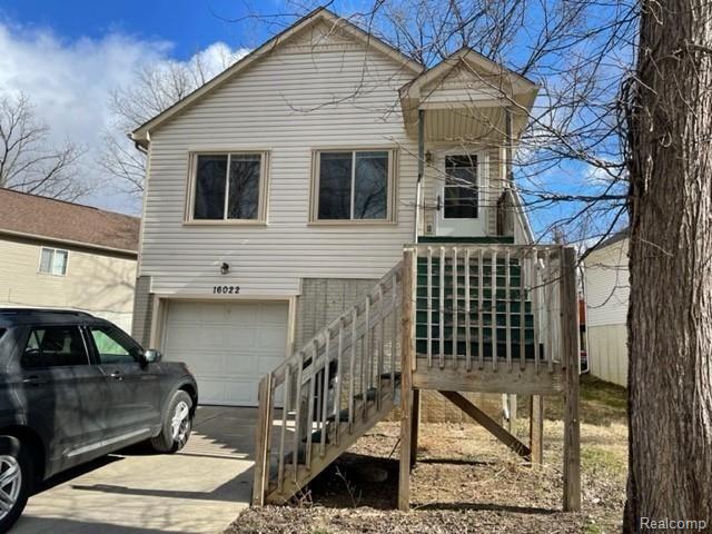 16022 Knight Redford, MI 48239 - Photo 1 of 27