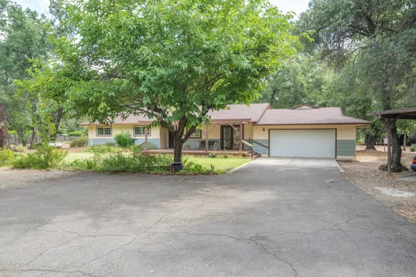 $549,000 | 10587 Quail Hollow Lane, Redding, CA 96003