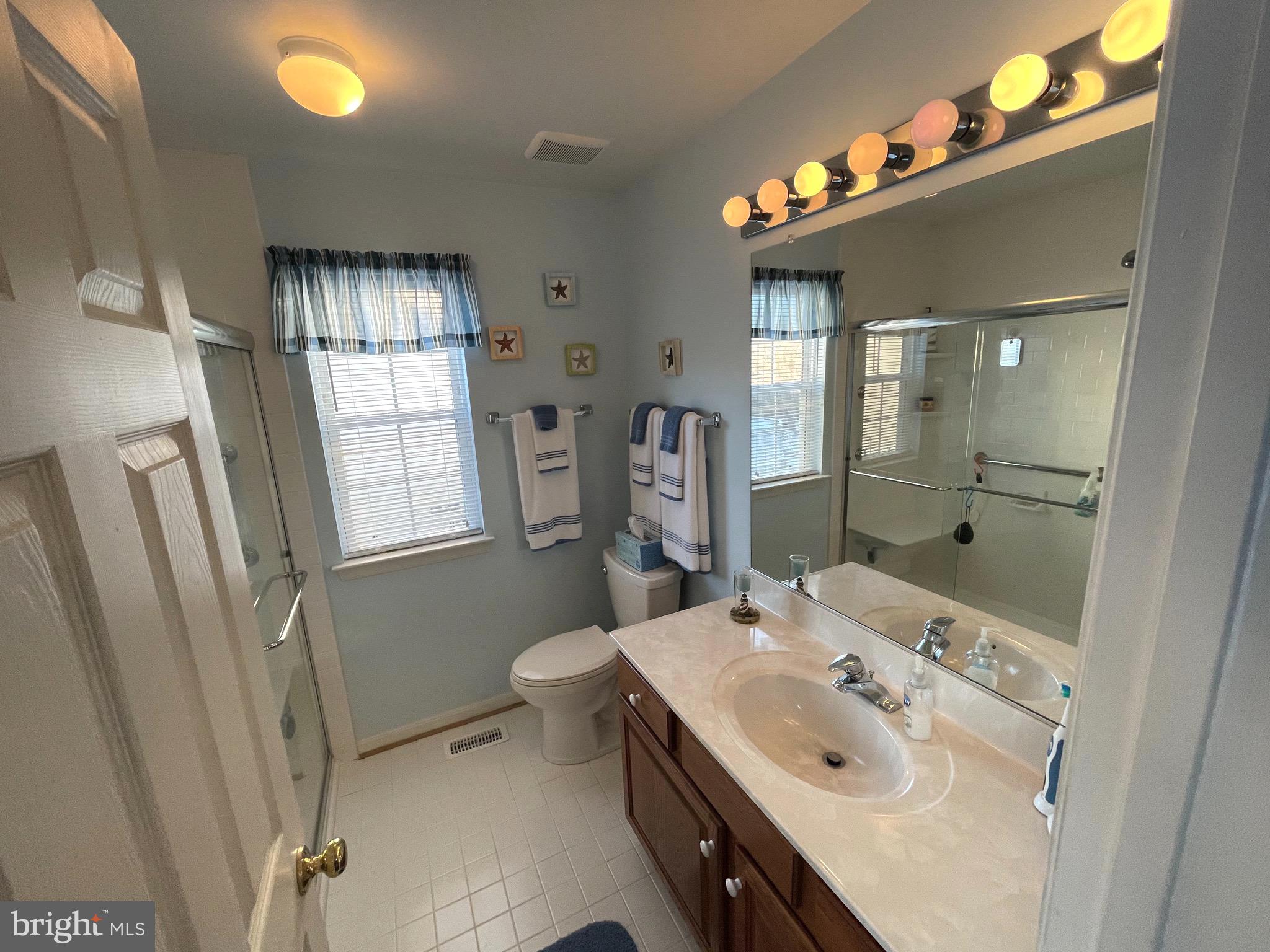 2211 West Geipe Road Catonsville, MD 21228 - Photo 20 of 37 Owner's bath