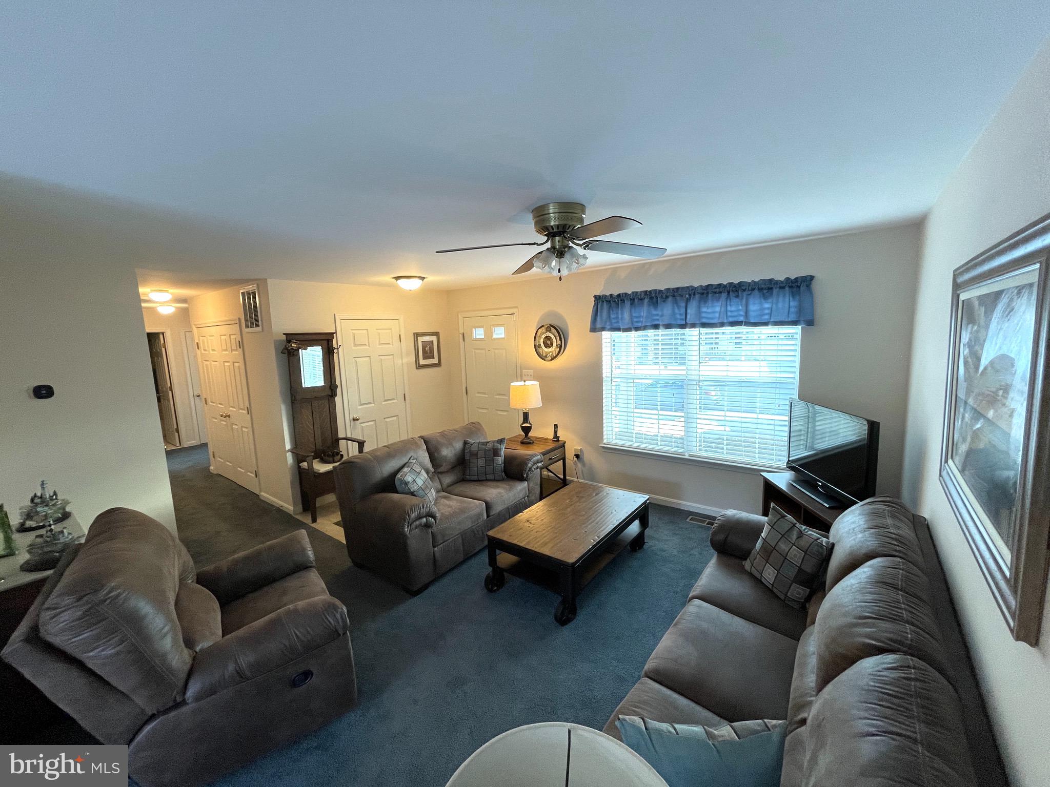 2211 West Geipe Road Catonsville, MD 21228 - Photo 3 of 37 Open concept living room