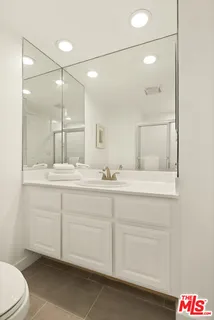 $750,000 | 2700 Cahuenga Boulevard, Unit 2310, Los Angeles, CA 90068