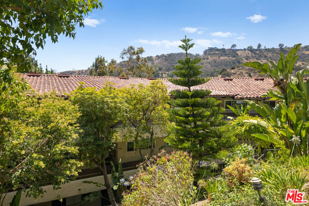 2700 Cahuenga Boulevard, Unit 2310 Los Angeles, CA 90068 - Photo 28 of 32