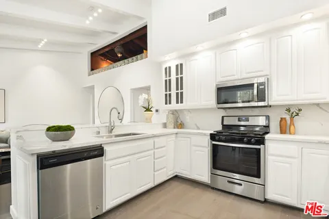 $750,000 | 2700 Cahuenga Boulevard, Unit 2310, Los Angeles, CA 90068