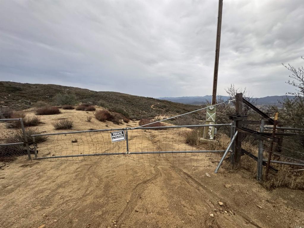 59775 Moonshine Trail Anza, CA 92539 - Photo 11 of 15 a view of an ocean