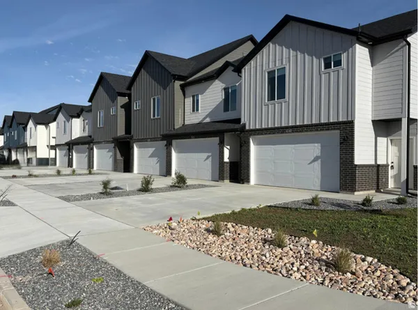 $415,000 | 4354 West 1825th North, Unit 104, West Point, UT 84015