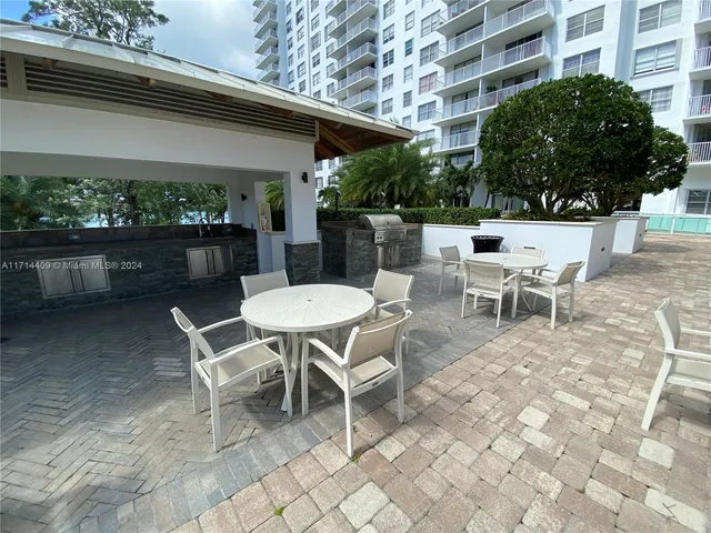 $275,000 | 2851 Northeast 183rd Street, Unit 303E, Aventura, FL 33160