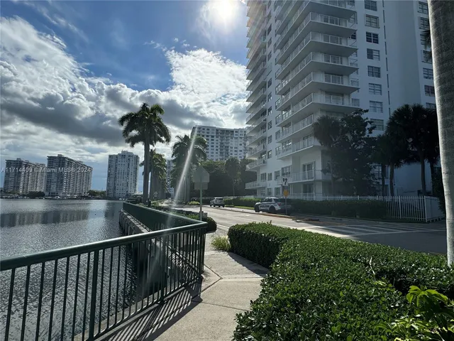 $275,000 | 2851 Northeast 183rd Street, Unit 303E, Aventura, FL 33160