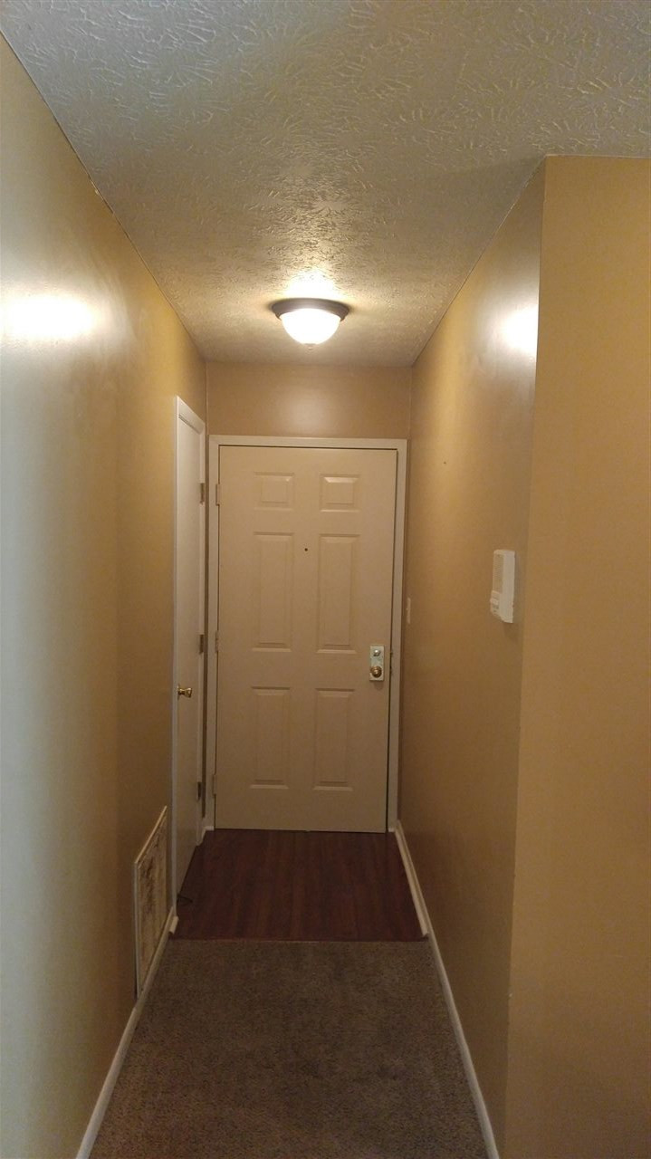 320 Timber Ridge Drive Newport, KY 41071 - Photo 2 of 18 Photo 2