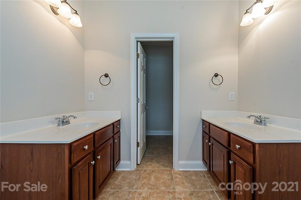17013 Turtle Point Road Charlotte, NC 28278 - Photo 15 of 23 Gallery Image 15