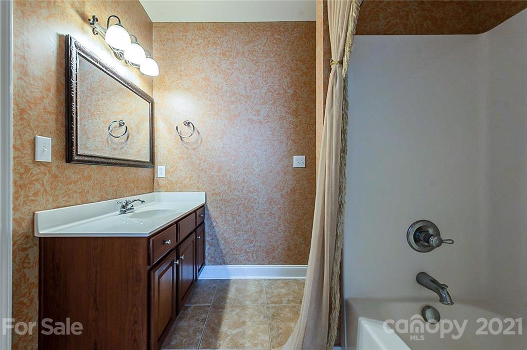 17013 Turtle Point Road Charlotte, NC 28278 - Photo 18 of 23 Gallery Image 18
