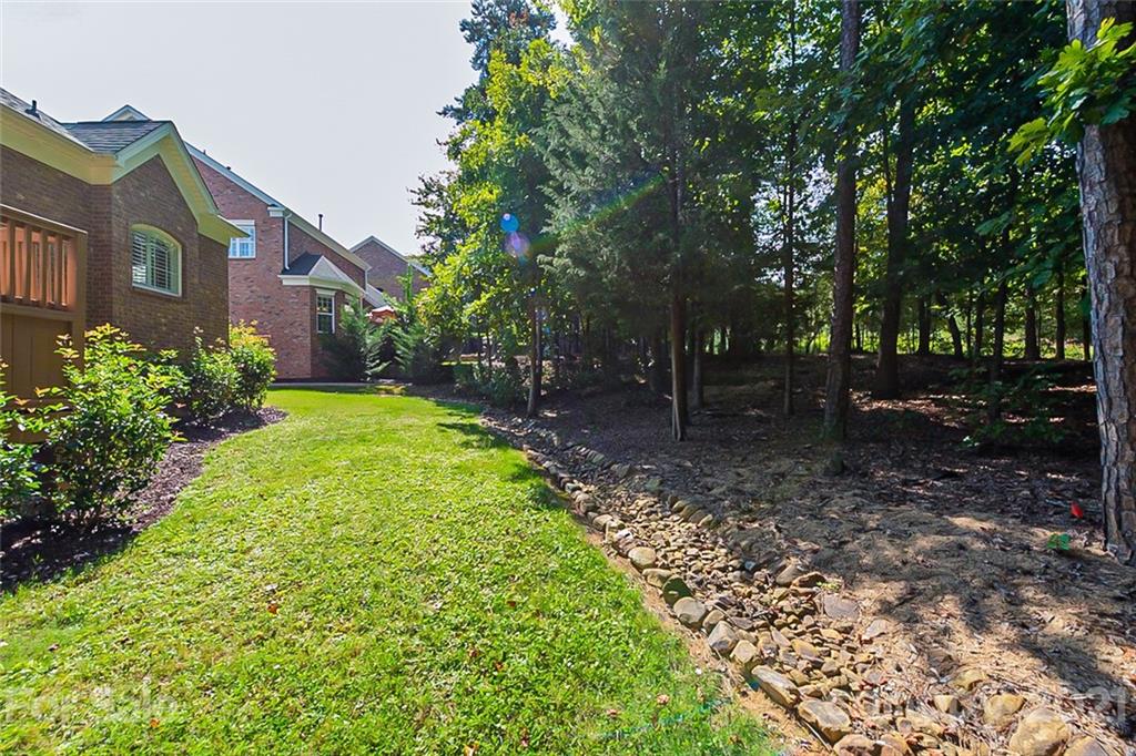 17013 Turtle Point Road Charlotte, NC 28278 - Photo 22 of 23 Gallery Image 22