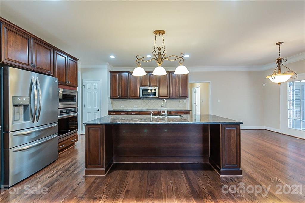 17013 Turtle Point Road Charlotte, NC 28278 - Photo 8 of 23 Gallery Image 8