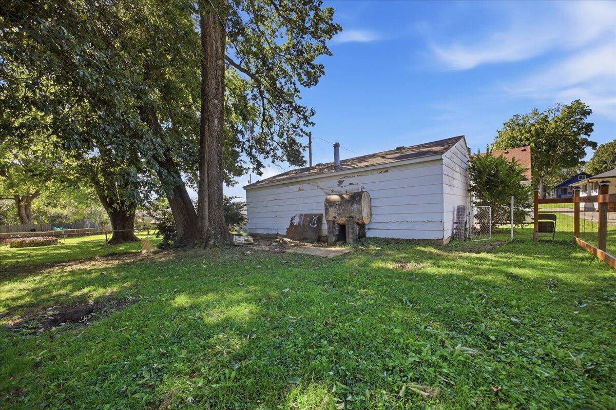 308 Birch Road Springfield, OH 45503 - Photo 34 of 46 38-Garage