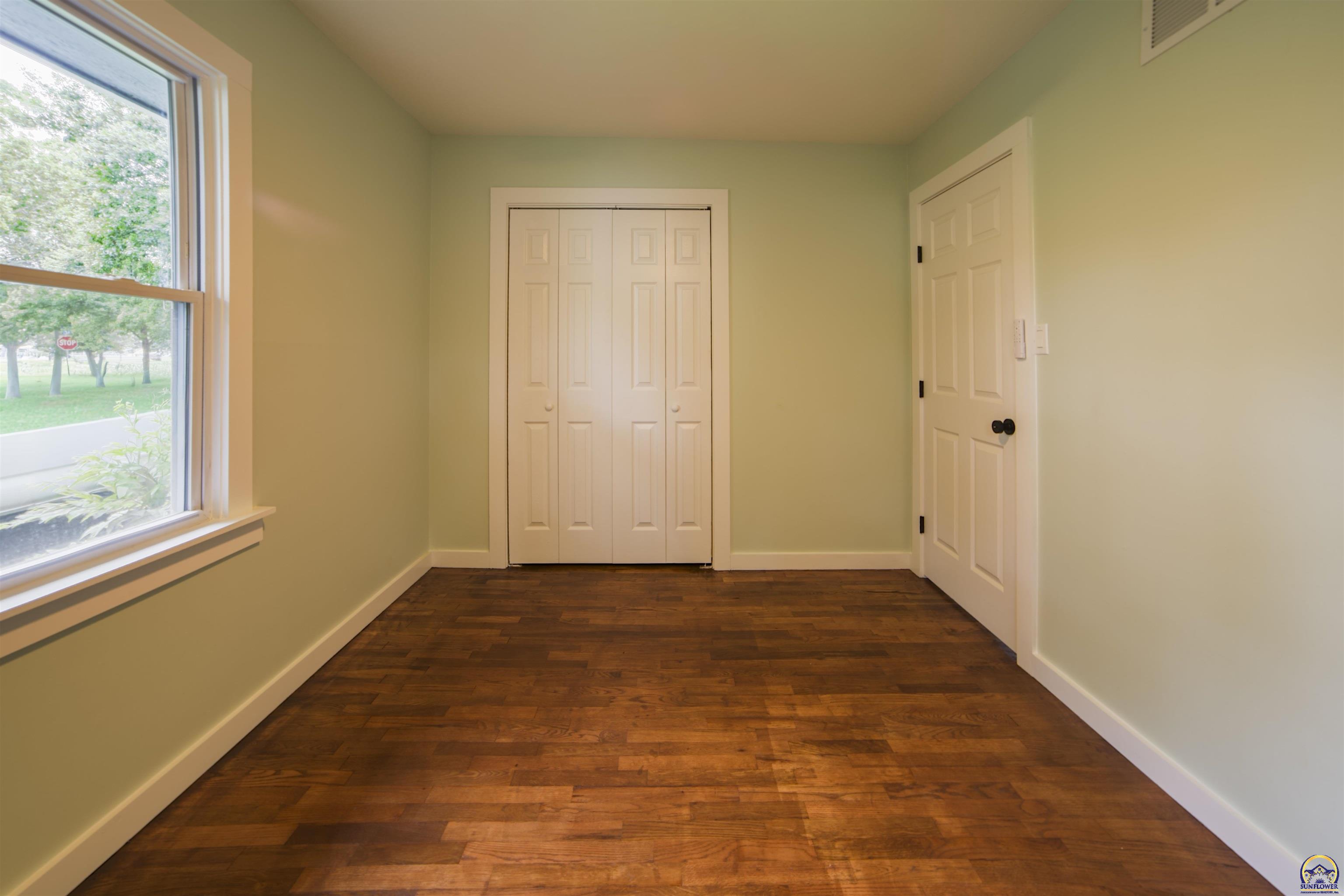 604 Maple Street Wamego, KS 66547 - Photo 18 of 26