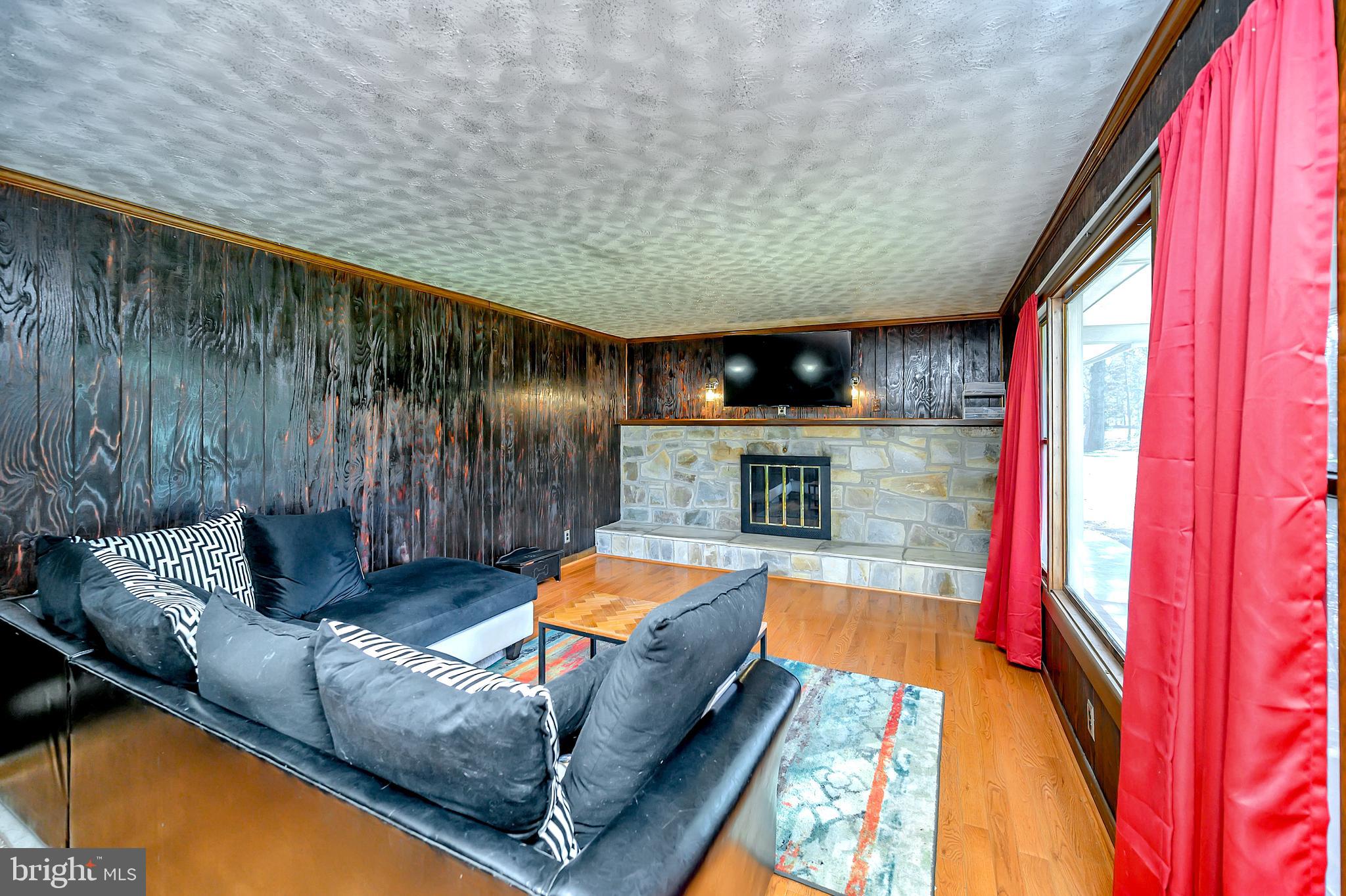 303 Colebrook Road Fredericksburg, VA 22405 - Photo 6 of 44