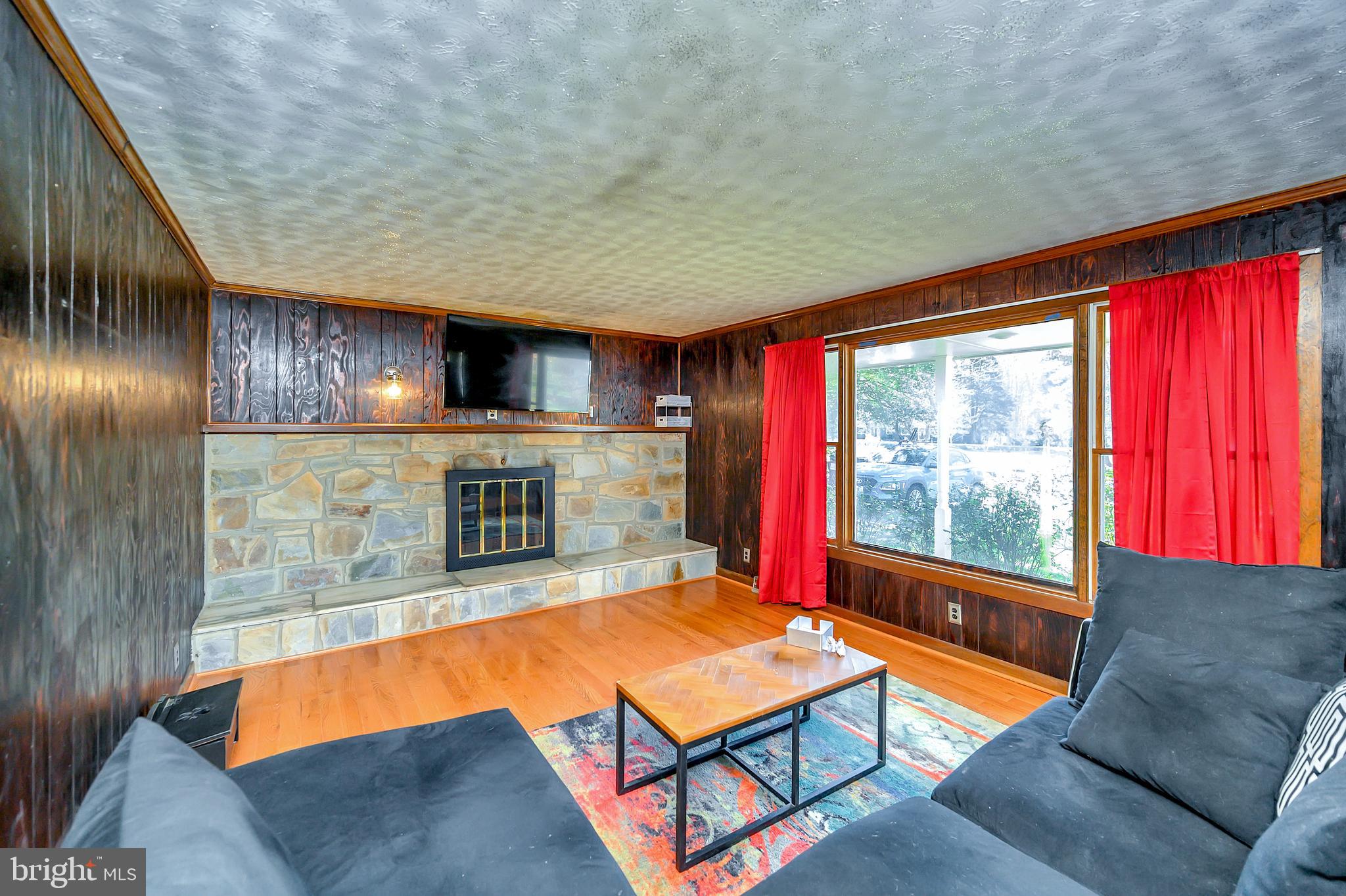 303 Colebrook Road Fredericksburg, VA 22405 - Photo 7 of 44