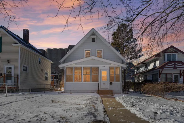 $300,000 | 4106 Snelling Avenue, Minneapolis, MN 55406