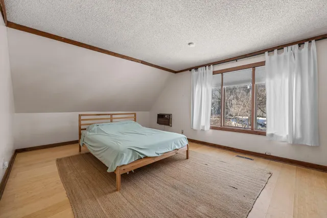 $300,000 | 4106 Snelling Avenue, Minneapolis, MN 55406