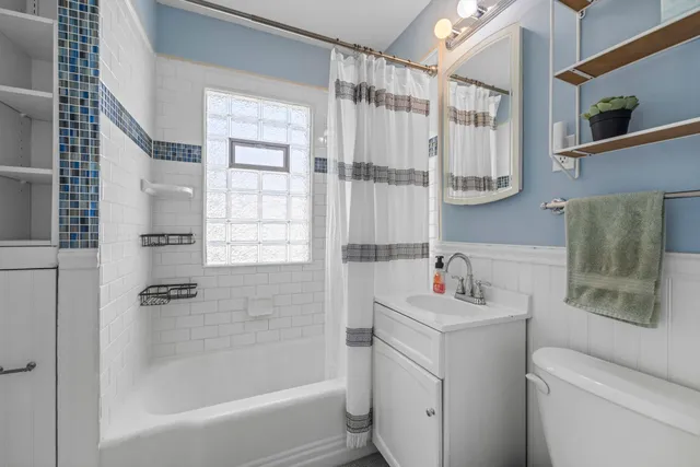 $300,000 | 4106 Snelling Avenue, Minneapolis, MN 55406