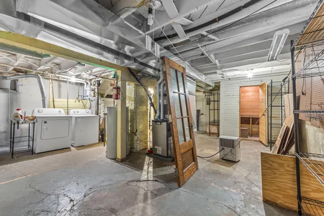 $300,000 | 4106 Snelling Avenue, Minneapolis, MN 55406