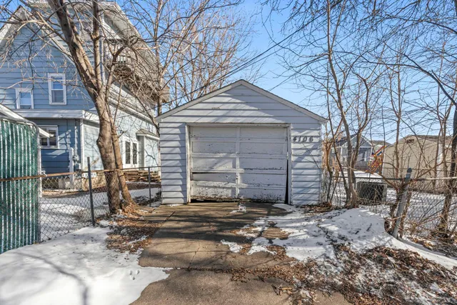 $300,000 | 4106 Snelling Avenue, Minneapolis, MN 55406