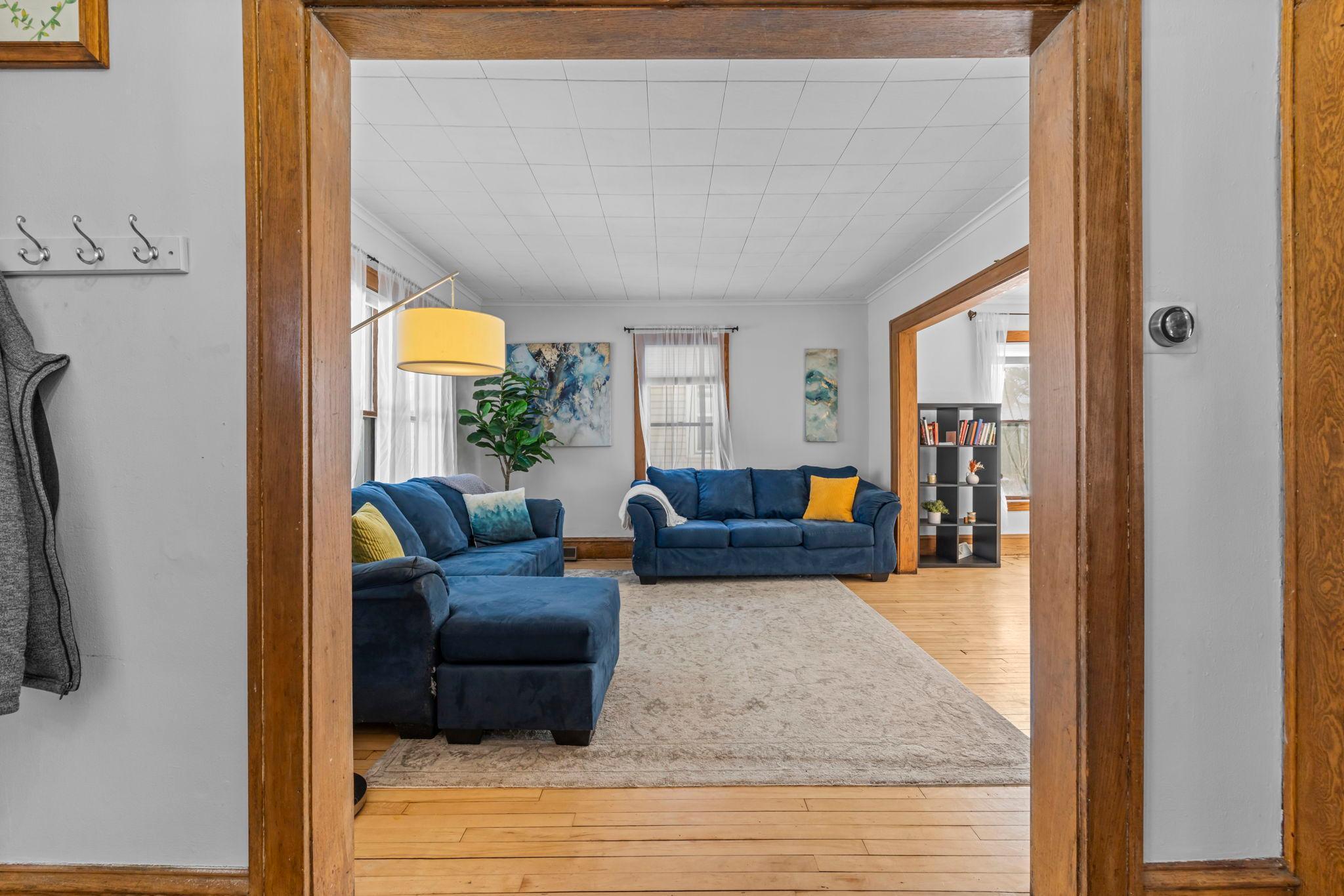 4106 Snelling Avenue Minneapolis, MN 55406 - Photo 7 of 58