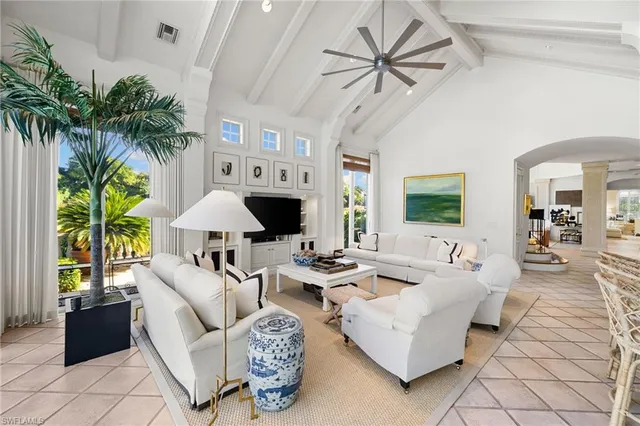 $6,895,000 | 9959 Brassie Bend, Naples, FL 34108