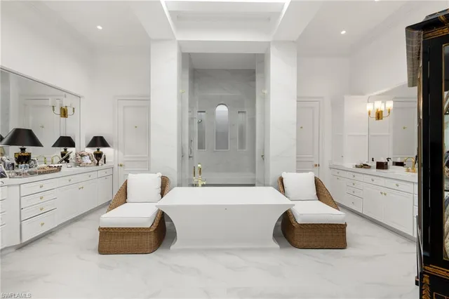 $6,895,000 | 9959 Brassie Bend, Naples, FL 34108